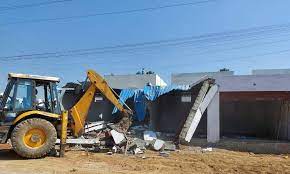 Illegal constructions: HMDA demolished six villas under construction near Ibrahim pond.