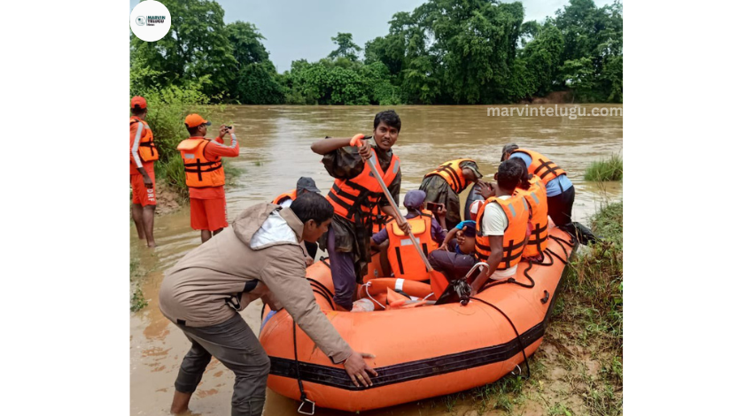 గోదావరి Floods in Godavari Alert Telangana Police...