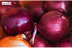 India bans onion exports