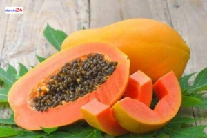 If you eat 2 pieces of papaya daily..problems like obesity will not get solved..